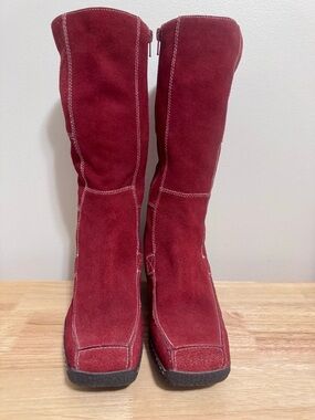 Nine West Vintage Red Suede Boots 7.5 Mid-Calf Y2K Never Worn